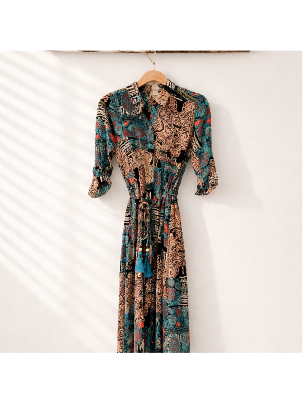 0256 NWT Size Small **Dress Forum** Turquoise Dress with Abstract Colors. - Picture 2 of 14